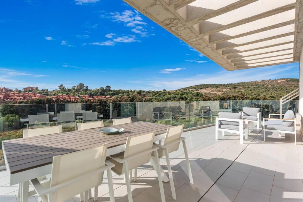 Apartment Beautiful Penthouse With Large Terrace Estepona